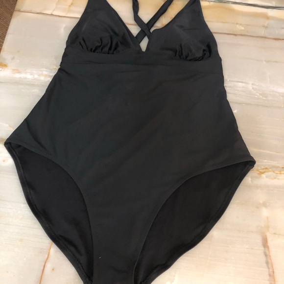 Old Navy Black Women's One-Piece Swimsuit - Picture 3 of 4